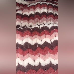 Handmade chunky knit blanket